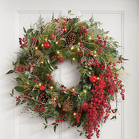 Winter Berry Cordless Wreath