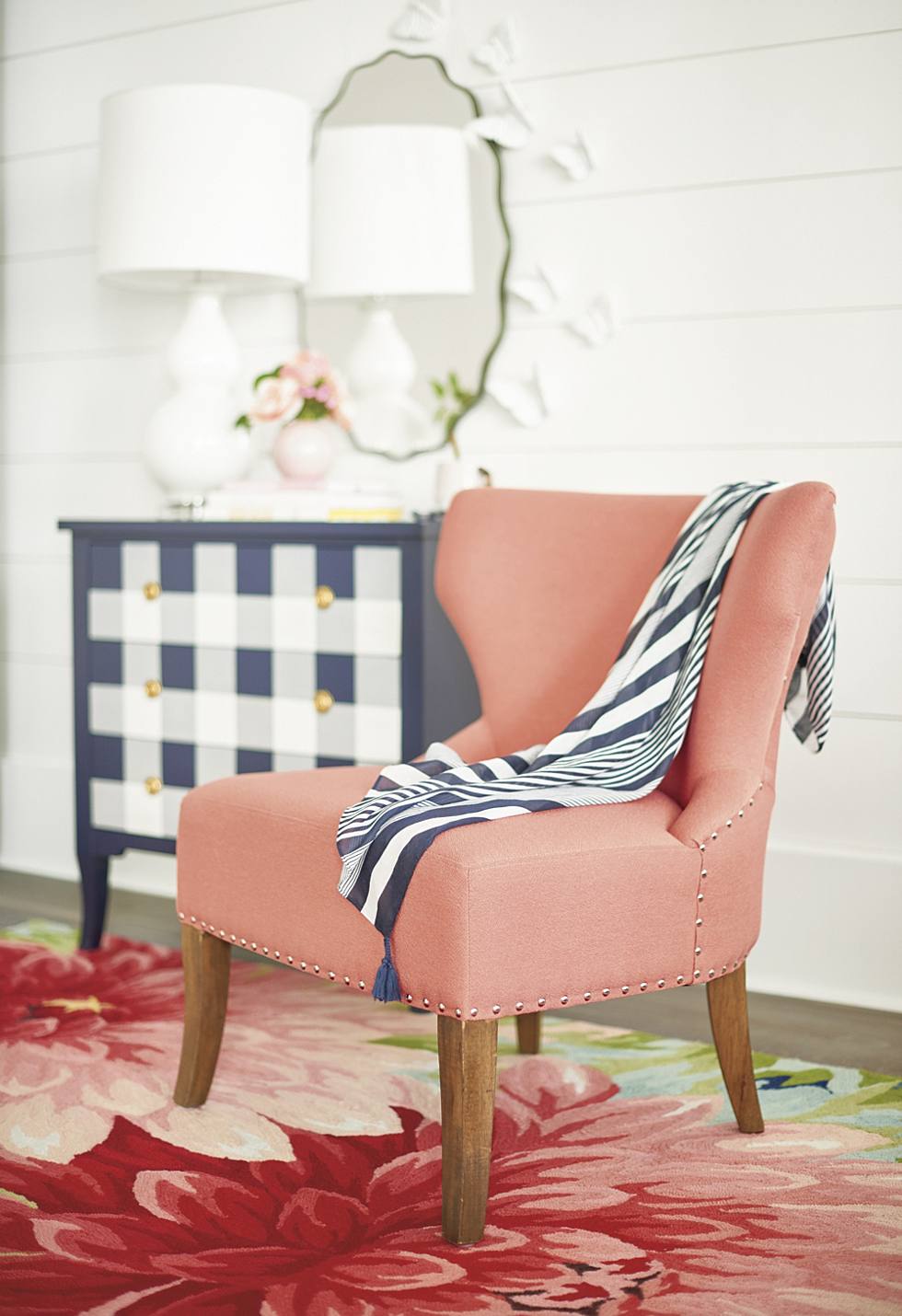 MINDY ACCENT CHAIR