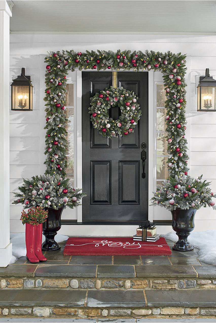 Christmas Porch Decorations: 15 Holly Jolly Looks - Grandin Road Blog