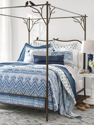 guest room bedding